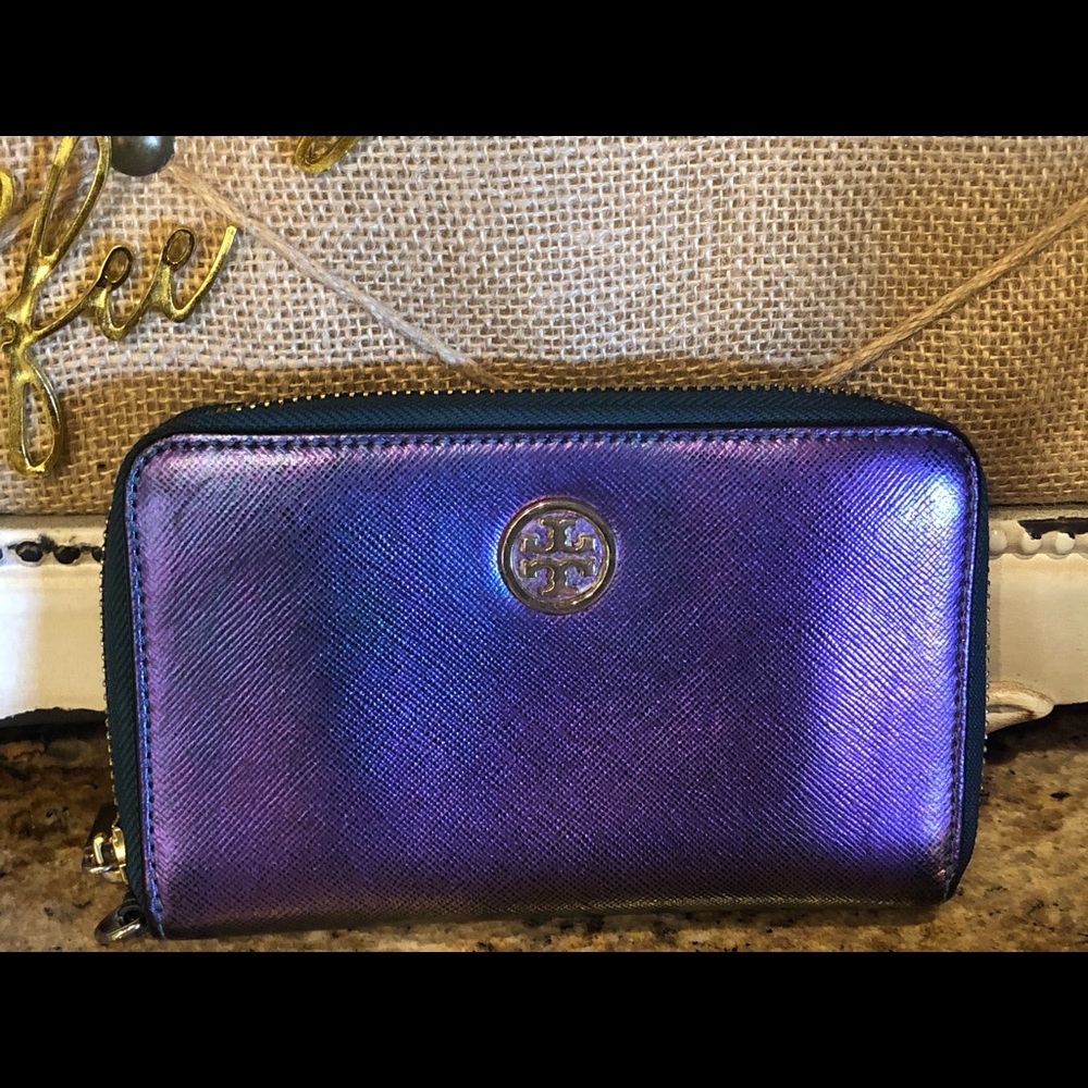 TORY BURCH Metallic Wallet Retails $135